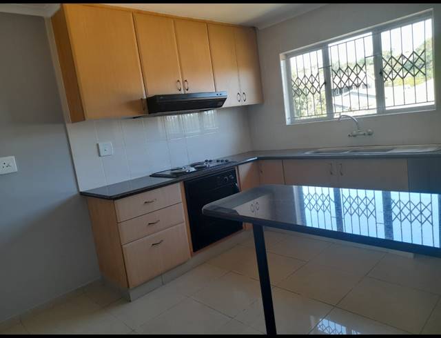 3 BEDROOM APARTMENT FOR SALE IN FAIRBREEZE